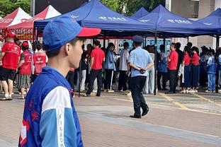 你得来一这个！FIBA晒知名野球手杨政掰脚投三分视频调侃詹姆斯